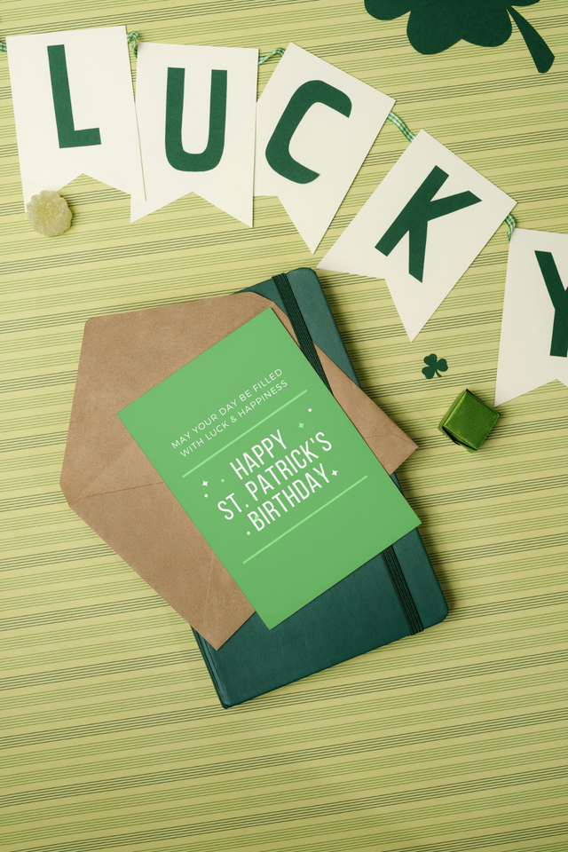 ST. PATRICK'S DAY GREEN HOLIBDAY™ Greeting Card
